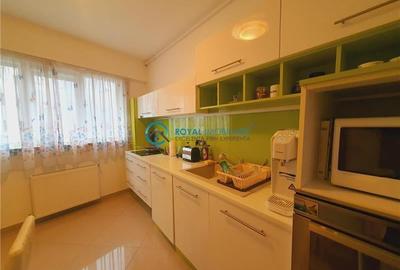 Royal Imobiliare - Vanzare apartament 3 camere zona 9 MAI - 19