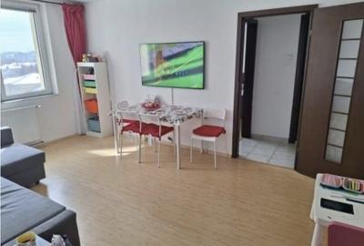 Apartament cu 2 camere semidecomandat în Gara de Nord