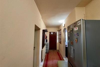 Casa potential: locuire multifamiliala,activitati comerciale,birouri,677 mp tere - 6