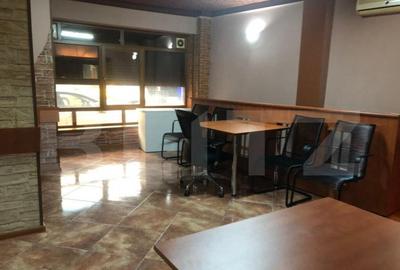 Spatiu comercial , 90 mp , zona Razvad Spatiu comercial , 90 mp , zona Razvad - 2