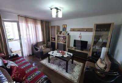 Apartament cu 4 camere în Unirii