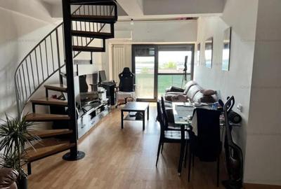 Apartament cu 3 camere decomandat în Apollo