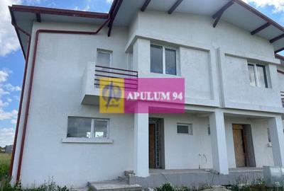 Casă individuală cu 4 camere în Domnești