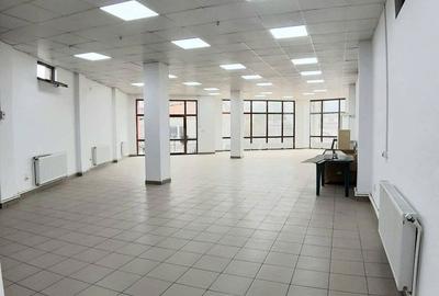 Spațiu comercial, de 180 mp, în Central - 2