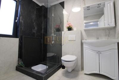 Curte, 4 apartamente, 8 camere, perfectă pt activități educaționale-Dumbravita - 7