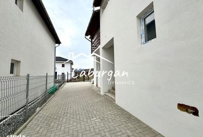 Casă cu 5 camere cu Teren 253 Mp în Central