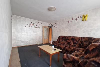 Navodari( Sud, Str Rândunelelor)- 2 camere decomandate, etaj 3/4, liber - 5