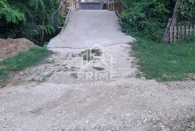 Teren de 1240 mp, în Fața - 2