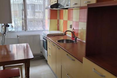 Apartament cu 2 camere decomandat în 9 Mai - 1