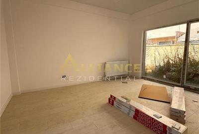 Duplex cu 3 camere cu Canalizare în Central - 2