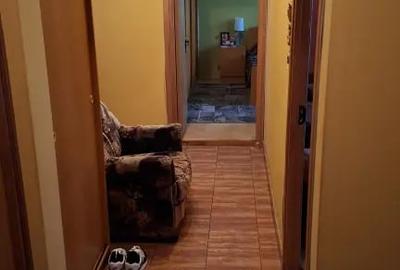 Apartament cu 4 camere decomandat în 1 Decembrie - 1