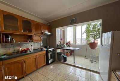 Apartament cu 3 camere în Gheorgheni - 2