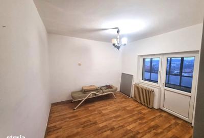 Apartament cu 3 camere decomandat în Central - 4