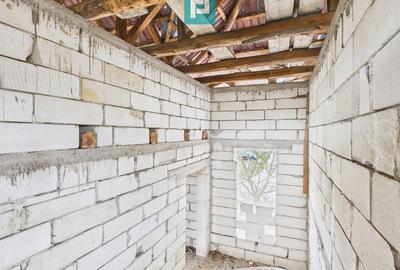 Casă cu 5 camere cu Teren 1201 Mp în Almaș - 4