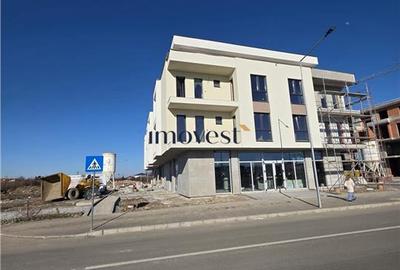 Apartament cu 2 camere decomandat în Solidarității