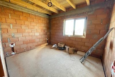 Casă cu 3 camere cu Teren 175 Mp în Giroc - 2