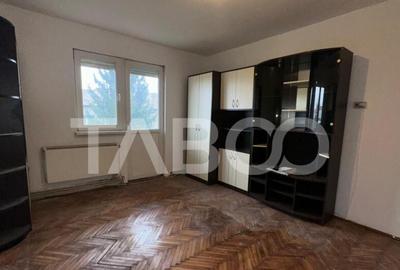 Apartament cu 2 camere semidecomandat în Mihai Viteazul