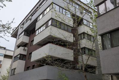 Apartament cu 3 camere în Central - 15