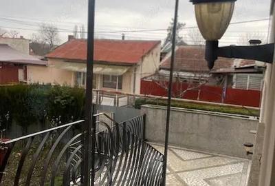 Casă cu Teren 91 Mp în Central - 18