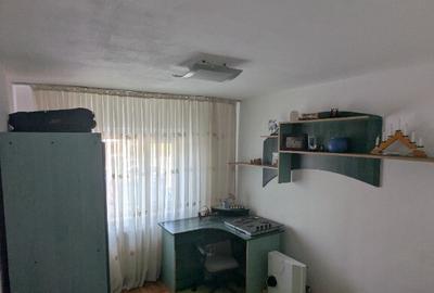 Apartament cu 4 camere decomandat în Central - 6