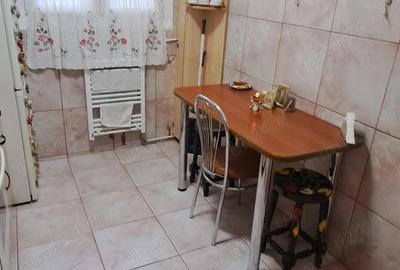 Grigorescu la gura de metrou - 3