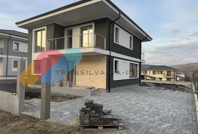 Casă individuală cu 4 camere cu Canalizare în Chinteni - 4