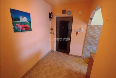 Oravita, 2 Camere, Cf Sporit, Mobilat, Zona Garii - 2