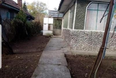 Casa la tara de vanzare in Sitaru, teren de 675 mp, suprafa - 4