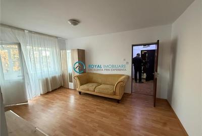 Royal Imobiliare - Inchiriere apartament 3 camere in zona Nord - 2