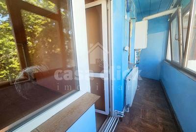 Apartament cu 2 camere decomandat în Micro 13 - 4