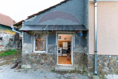 Casă individuală cu 4 camere cu Canalizare în Spini - 15