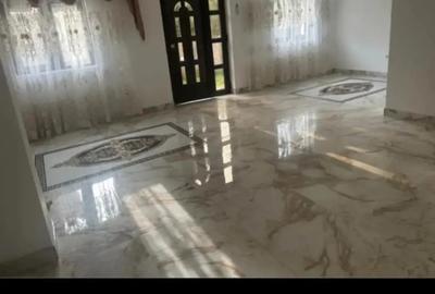 Casă cu 2 camere în Central - 10