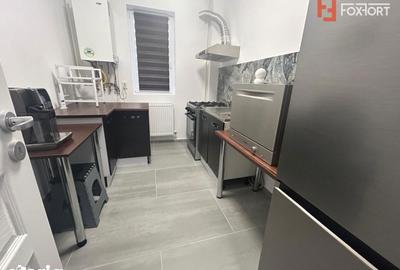 Apartament cu 2 camere decomandat în Central - 1