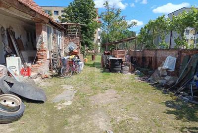 Casă cu 3 camere cu Teren 428 Mp în Central - 3