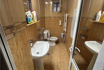Apartament cu 3 camere decomandat în Central - 9