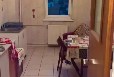 Proprietar, inchiriez apart.3 cam.dec. str.Nicopole (colina Universitatii) - 2