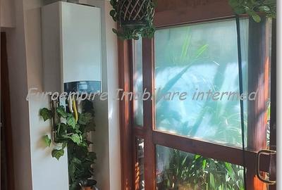 Pensiune 14 camere de vanzare zona Eforie Nord - 15