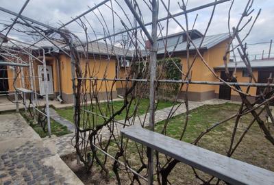 Casă individuală cu 6 camere cu Canalizare în Chitila - 2