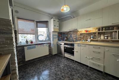 Apartament cu 3 camere decomandat în Mărăști - 2