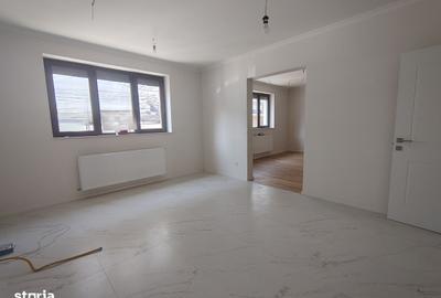 Casă cu 4 camere decomandat în Central - 6