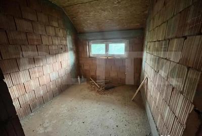 Casă cu 4 camere cu Teren 1000 Mp în Central - 8
