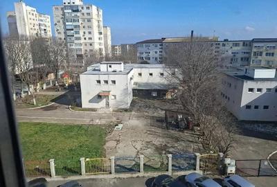 Apartament cu 2 camere semidecomandat, mobilat în Central - 1