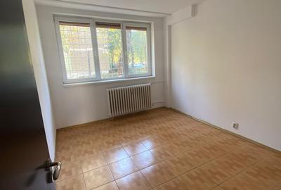4 camere | Complex Apusului | parter inalt | bloc anvelopat | Luminos - 15