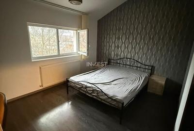 Casă cu 4 camere cu Teren 200 Mp în Central - 2
