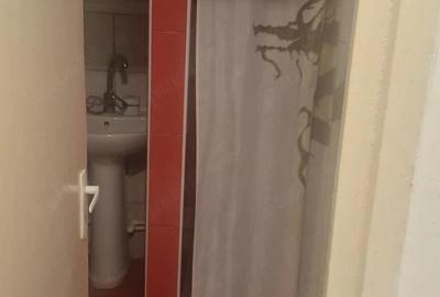 Apartament cu 3 camere semidecomandat în Central - 4