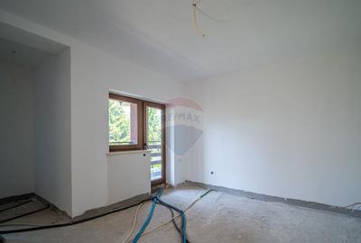 Casă cu 7 camere cu Teren 502 Mp în Piatra Arsă - 15