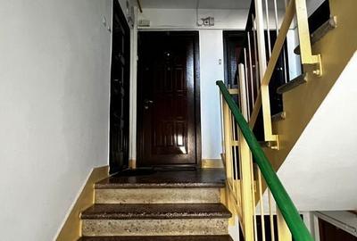 Apartament cu 3 camere semidecomandat în Intim - 1