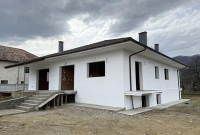 Casă cu 4 camere în Central - 5
