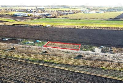 Teren intravilan 743 mp la intrarea in Odoreu - 3