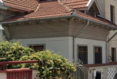 Casă cu Teren 70 Mp în Giurgiului